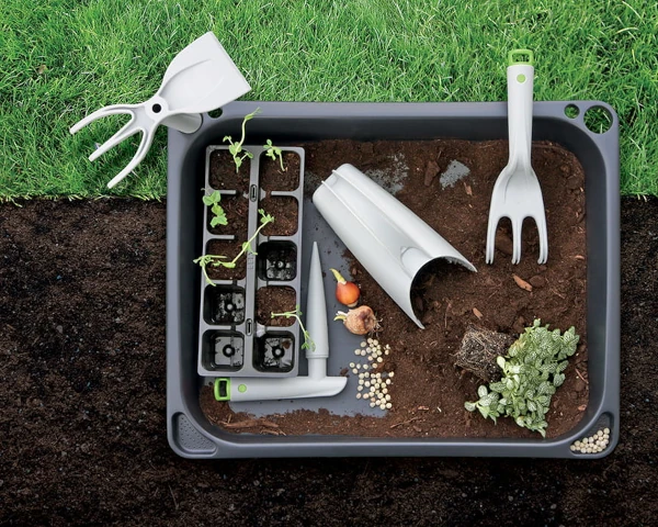 Pikownik-ogrodniczy-do-rozsad-sadzonek-cebulek-Respana-R-Digger-aranzacja