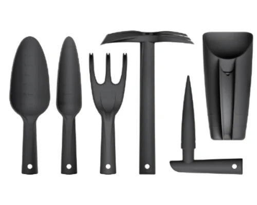 Zestaw-narzedzi-ogrodowych-lopatki-pikownik-motyka-nabierak-grabki.webp