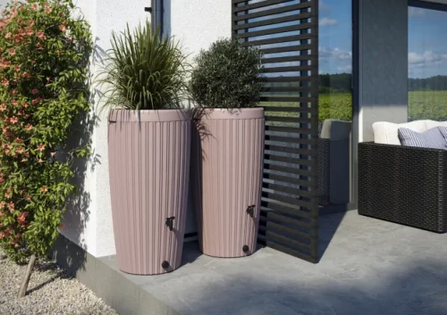 Zestaw przyłączeniowy rynny do zbiornika na deszczówkę Mika aranzacja