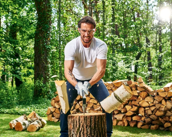 siekiera-rozłupująca-Cellfast-aranżacja