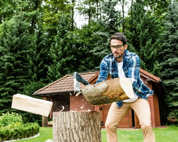 siekiera-rozłupująca-74-cm-energo-Cellfast-prezentacja