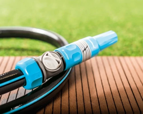 szybkozlacze-do-weza-ogrodowego-z-zaworem-Cellfast-aranzacja