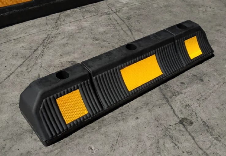 Separator na parking samochodowy