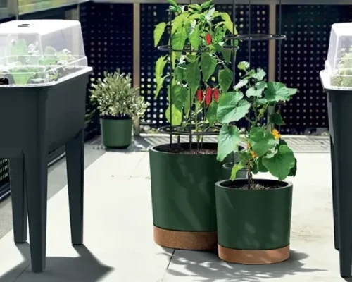 doniczka z podporka Home Garden aranzacja na balkonie