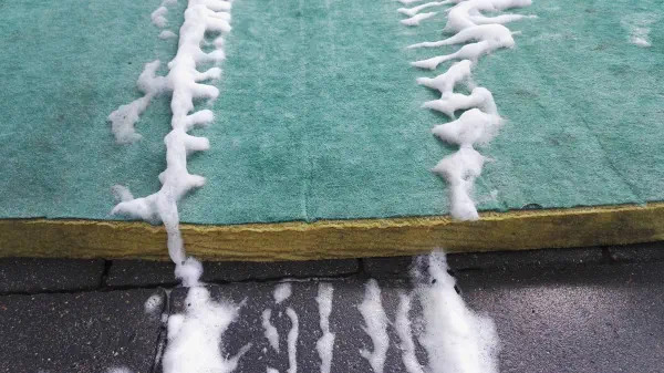 Mata przejazdowa dezynfekcyjna TPT - jak działa dezynfekcja kół