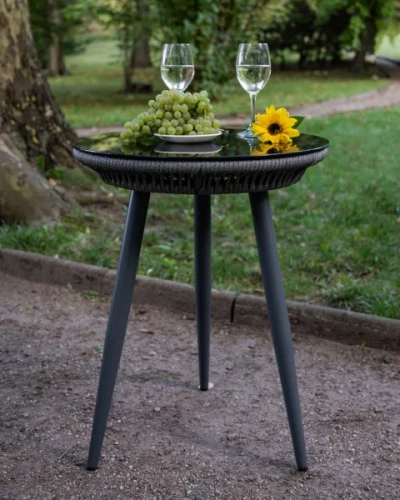 stoik-ogrodowy-z-rattanu-syntetycznego-breve-aranzacja