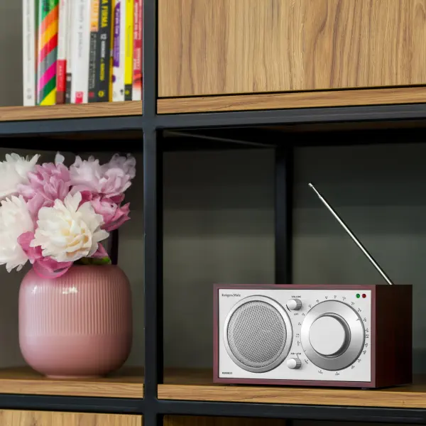 Tradycyjne radio analogowe FM AM w obudowie drewnianej Kruger&Matz KM0823 - aranżacja