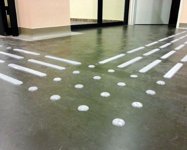 aranzacja-sciezka-dla-niewidomych