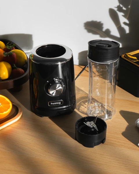 blender-do-smoothie-huslog-aranzacja-w-kuchni