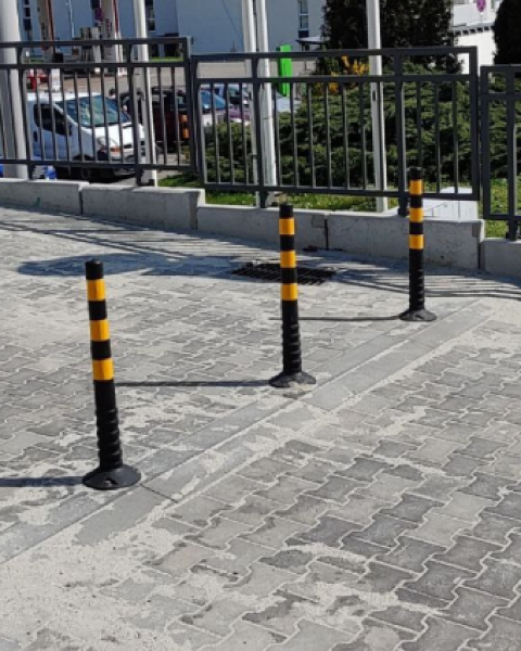 Słupek gumowy 75 cm elastyczny z odblaskami