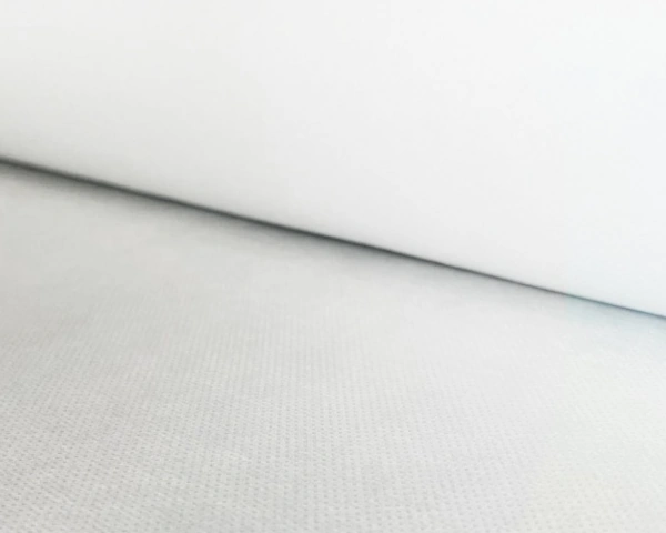 agrowloknina-okrywowa-biala-P-50-1,6-x-50-m-detal