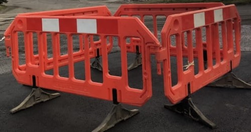 Bariera drogowa PVC czerwona Neos