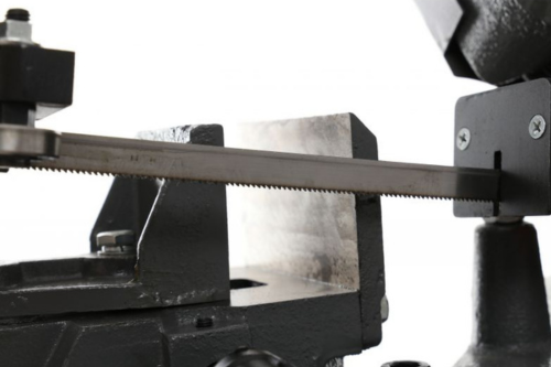 Piła taśmowa do metalu przecinarka 700W KD1734 - prezentacja produktu