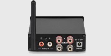 wzmacniacz  stereo - widok tyłu