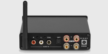 wzmacniacz  stereo - widok tyłu