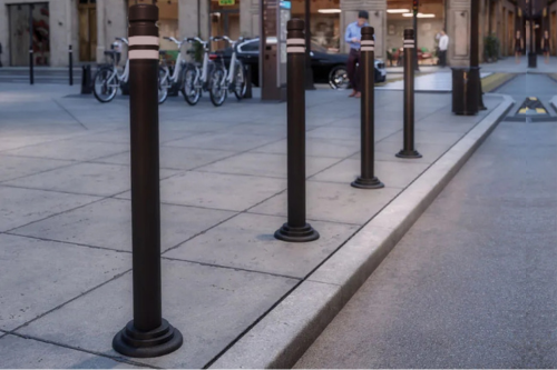 Słupek miejski uliczny blokujący czarny z odblaskową taśmą Classic