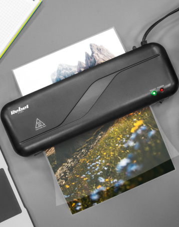
Laminator A4 laminarka na gorąco Rebel URZ0987  - aranżacja